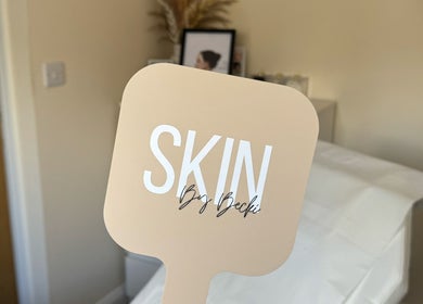 Aesthetic mirror at Skin Aesthetics by Becki, Truro, England, GB enhances beauty space ambiance.
