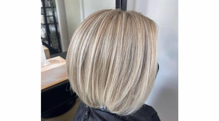 Michelle Cirillo Hair Stylist – obraz 2