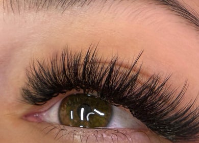 Close-up of voluminous eyelash extensions at Beauty Lash Bar in Bournemouth, England, GB.