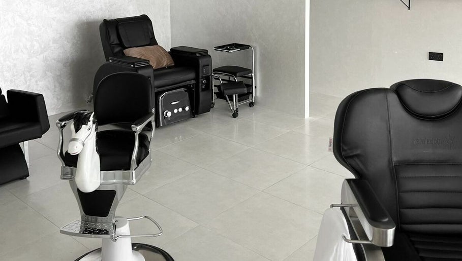 Kev Lounge Barber Bild 1