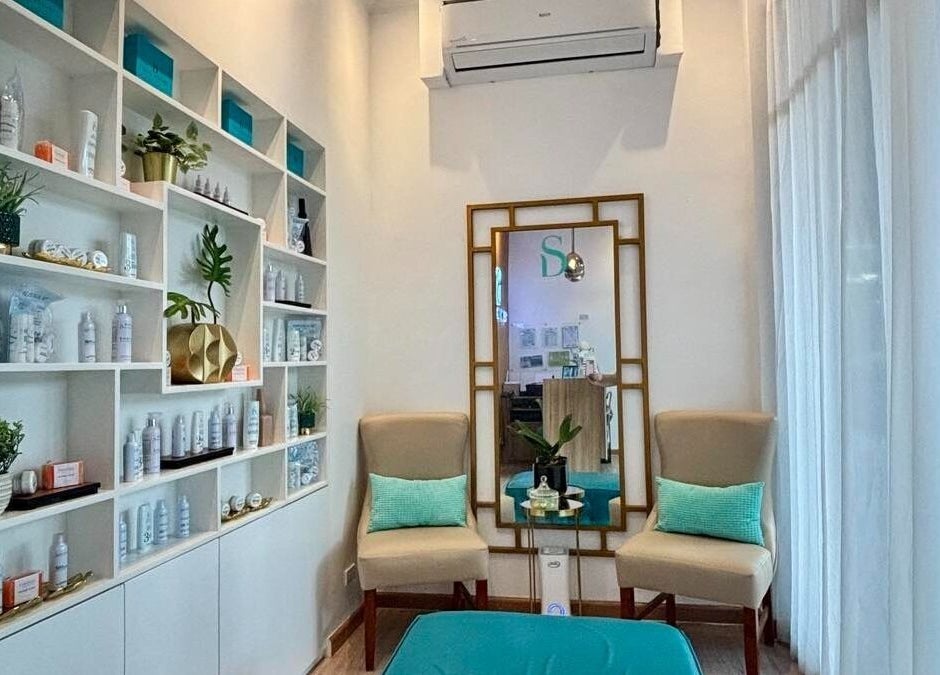 Cozy seating area and product display at Skin Desyre Aesthetic Clinic - Cainta, Calabarzon, PH.