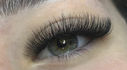 Care Me Lashes & Brows image 2