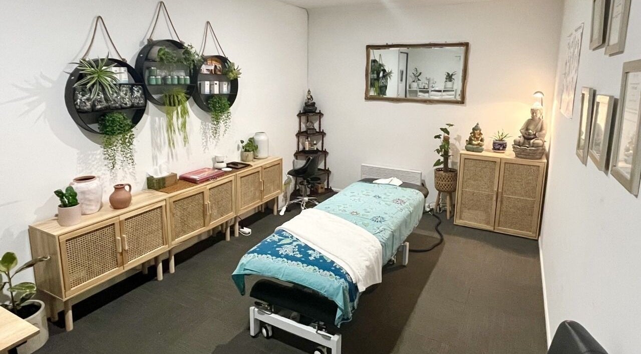 Relaxing therapy room at Muscle Relief, Narre Warren South, Victoria, AU with calming decor and treatment bed.