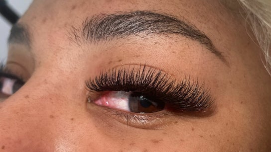 A Lash Beauty