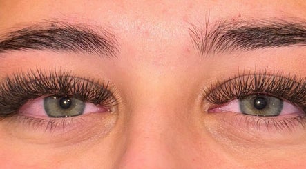 Lashes by Hollie imaginea 3