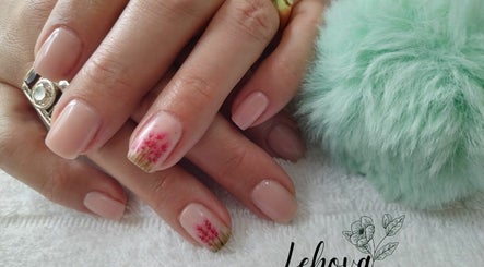 Lehova Nail Studio