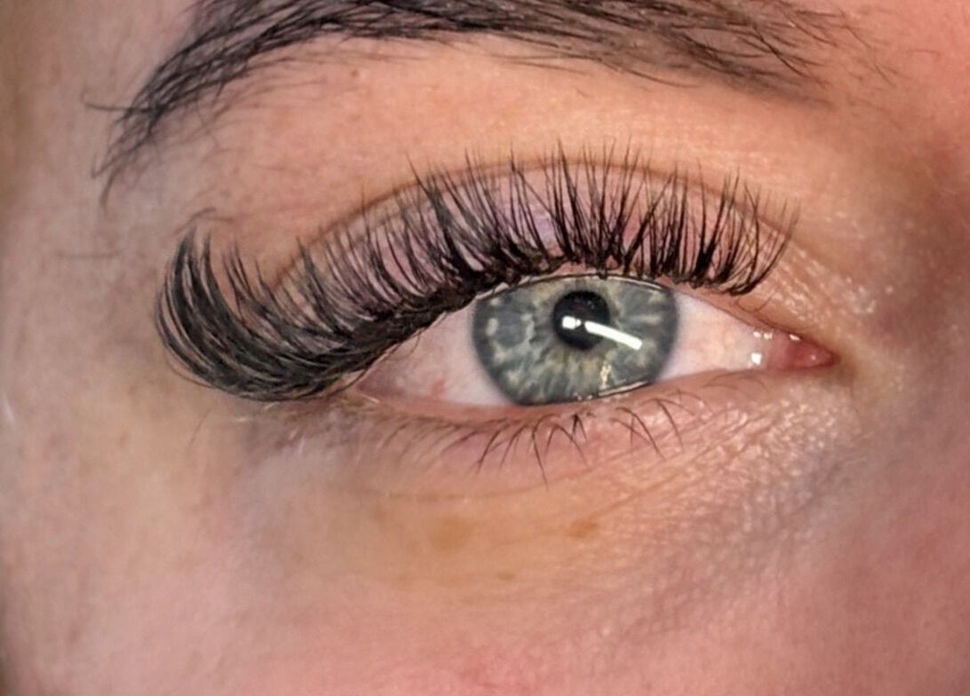 Close-up of eyelash extensions at Lily’s Luxè in Yaxley, England, GB showcasing detailed lash work.