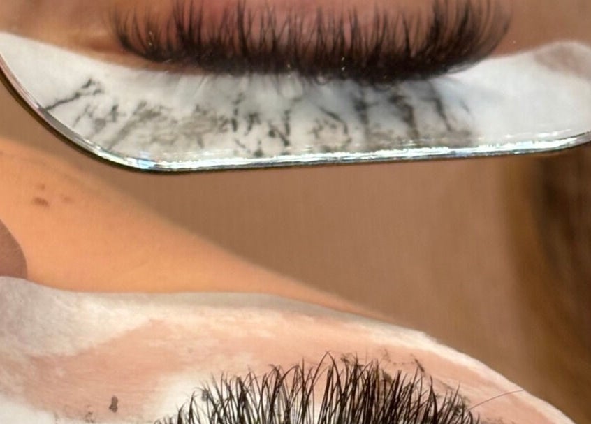 Close-up of eyelash treatment at Lily’s Luxè in Yaxley, England, GB, showcasing precision and care.