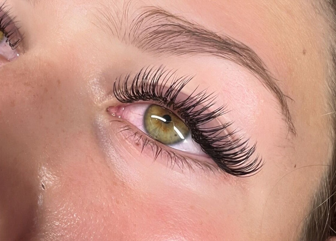 Close-up of expertly done eyelashes at The Eye Studio in Auckland, NZ, highlighting luxurious lash extensions.