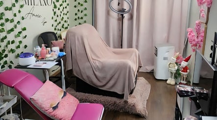 Sala de relajación en Milanoamore.spa, Quinta Normal, Región Metropolitana, CL, con decoraciones acogedoras.