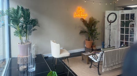 Gloss Hair Lounge image 3