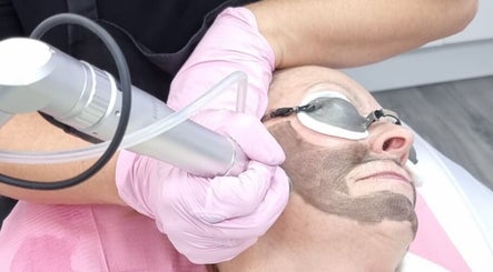 Moonlightlaserclinic image 3