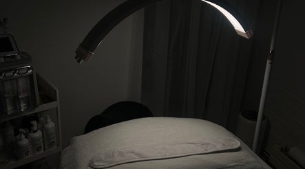 A tranquil spa treatment room at BeauElite - Sheffield, located in Sheffield, England UK, GB.