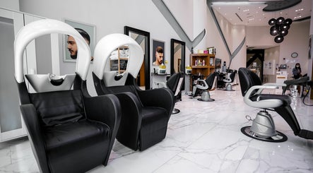 Verona Style Mens Salon