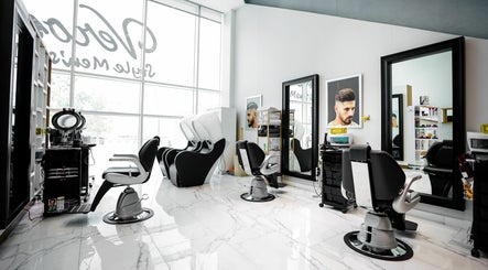 Verona Style Mens Salon Bild 2