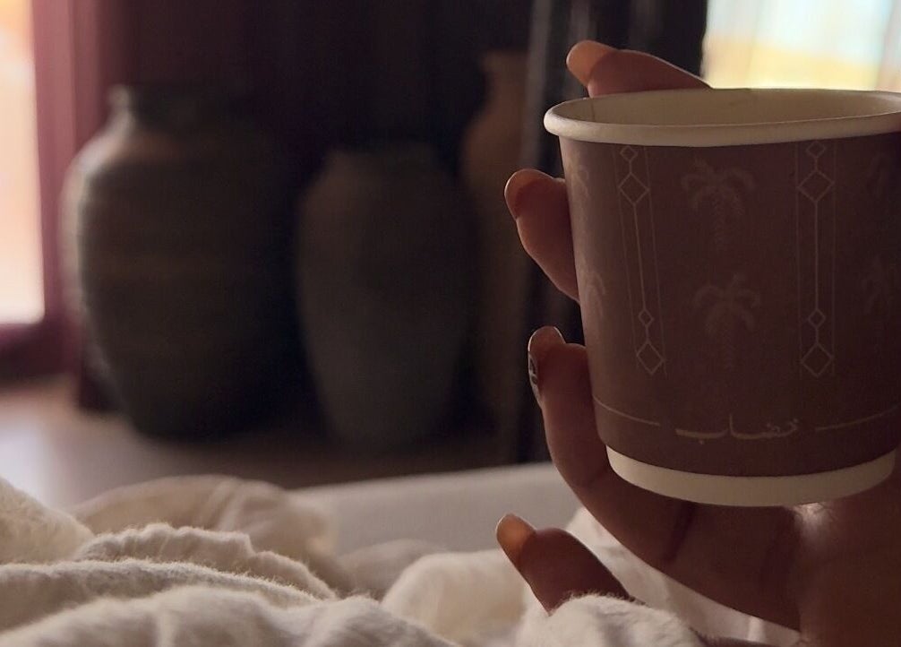 Cozy handholding cup at Kedhab Spa I خضاب سبا, Riyadh, Riyadh Province, SA. Enjoy a peaceful, relaxing atmosphere.