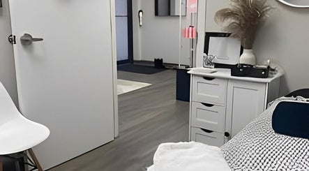 Elite Beauty Lounge image 2