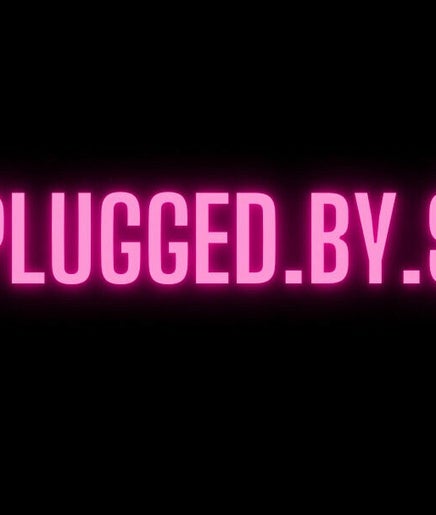 Plugged.by.s – obraz 2