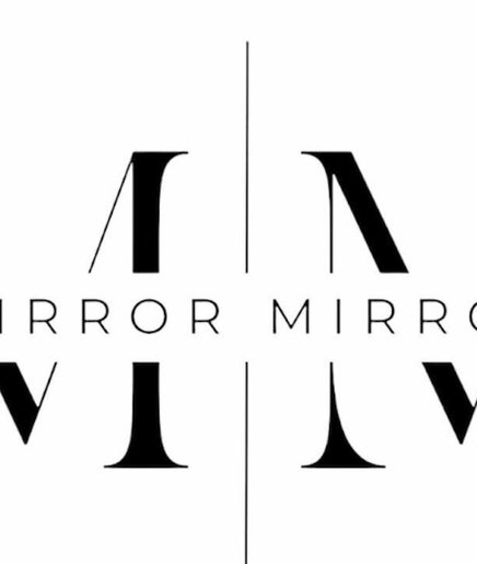 Mirror Mirror Halstead imaginea 2