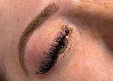 Close-up of eyelash extensions at Arched Aesthetics Nz in Paeroa, Waikato, NZ showcasing lush, voluminous lashes.