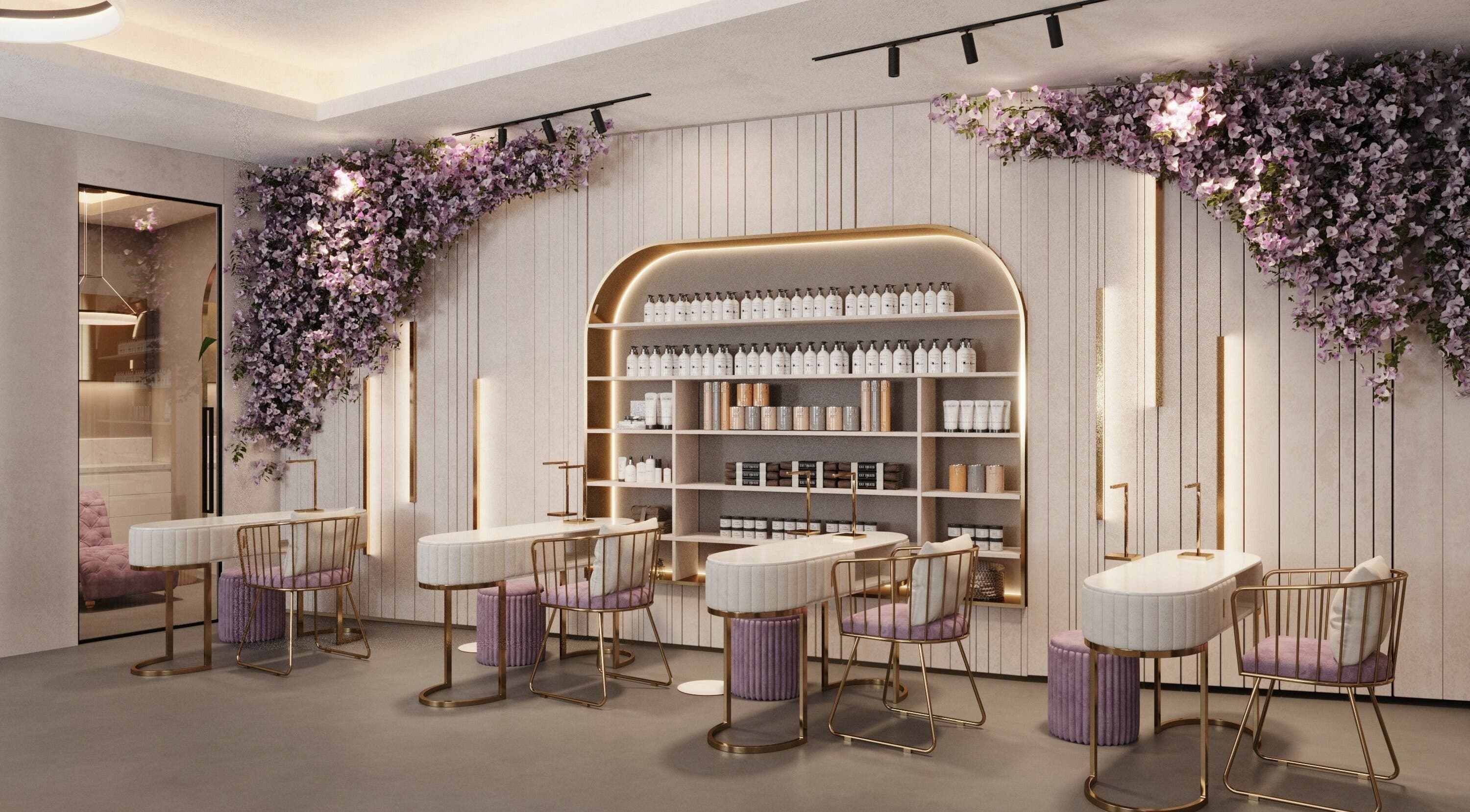 Elegant interior of Imperial Beauty Ladies Salon in دبي, AE, featuring chic decor and modern beauty stations.