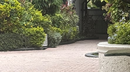 Mandiique’s Tranquility Spa image 2