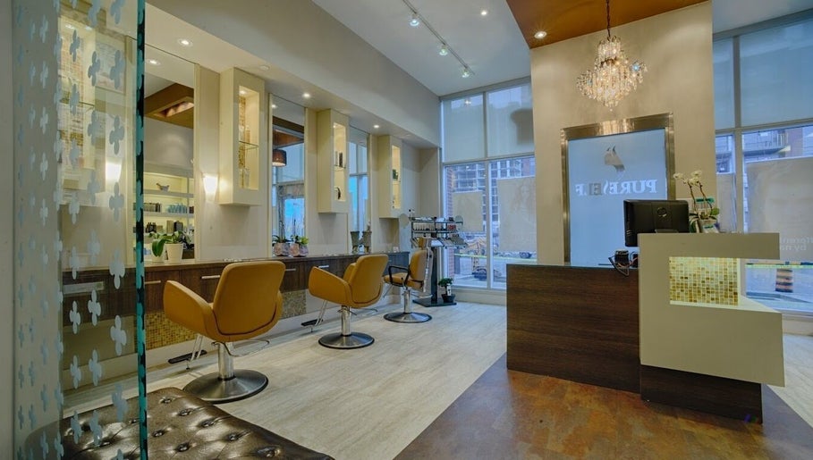 Pure Self Salon N Spa | AVEDA Salon, bild 1