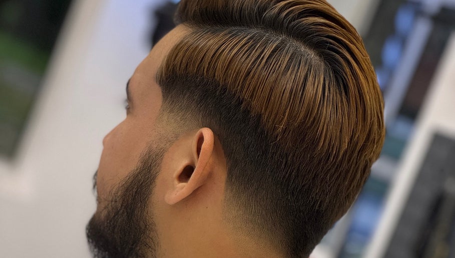 Swasta langit barbershop image 1