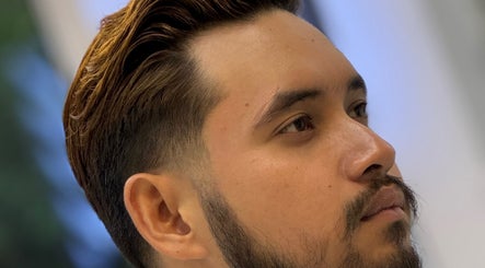 Swasta langit barbershop image 2