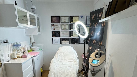 The Fox Beauty Hub
