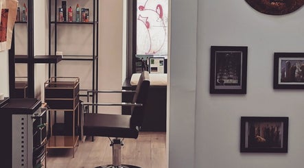 United Hair Designers