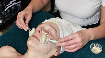 FP Massage Therapist image 3