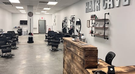 J CO. Hair Cave Barbershop Bild 3