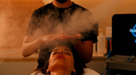 Relaxing facial steam at Mor Tide Day Spa, Fortitude Valley, Queensland, AU.