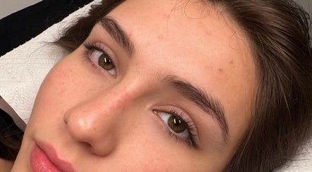 Close-up of styled brows and lashes at Lash & Browbar Gc, Hope Island, Queensland, AU.