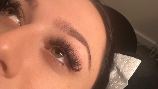 Lash & Browbar Gc