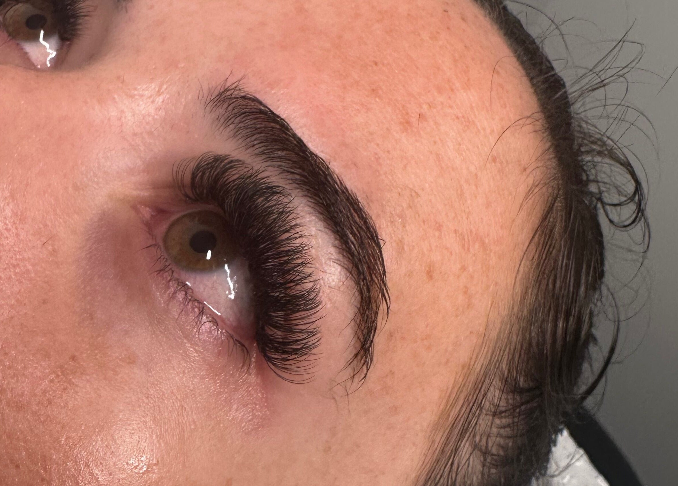 Close-up of eyelash extensions at Lash & Browbar Gc, Labrador, Queensland, AU, showcasing detailed lash work.