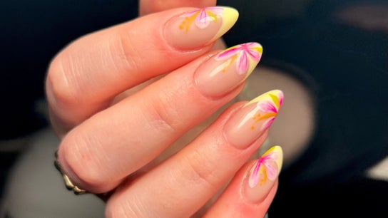 Nails by Chaz (currently not accepting new clients)