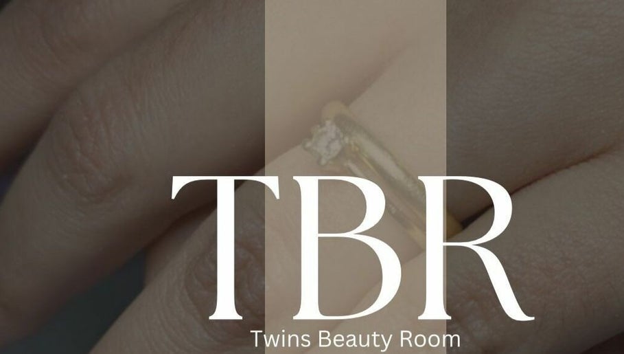 Twins Beauty Room, bild 1