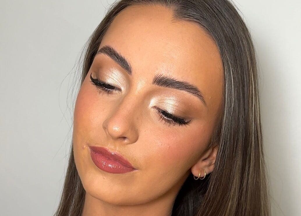 Pamela Nolan Makeup - Her Place Cosmetics showcases elegant eye makeup in Banksmeadow, New South Wales, AU.