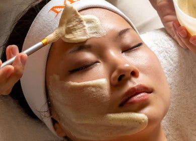 Relaxing facial treatment at Maison Ysaé - Sukhumvit 31 in Krung Thep Maha Nakhon, Krung Thep Maha Nakhon, TH.