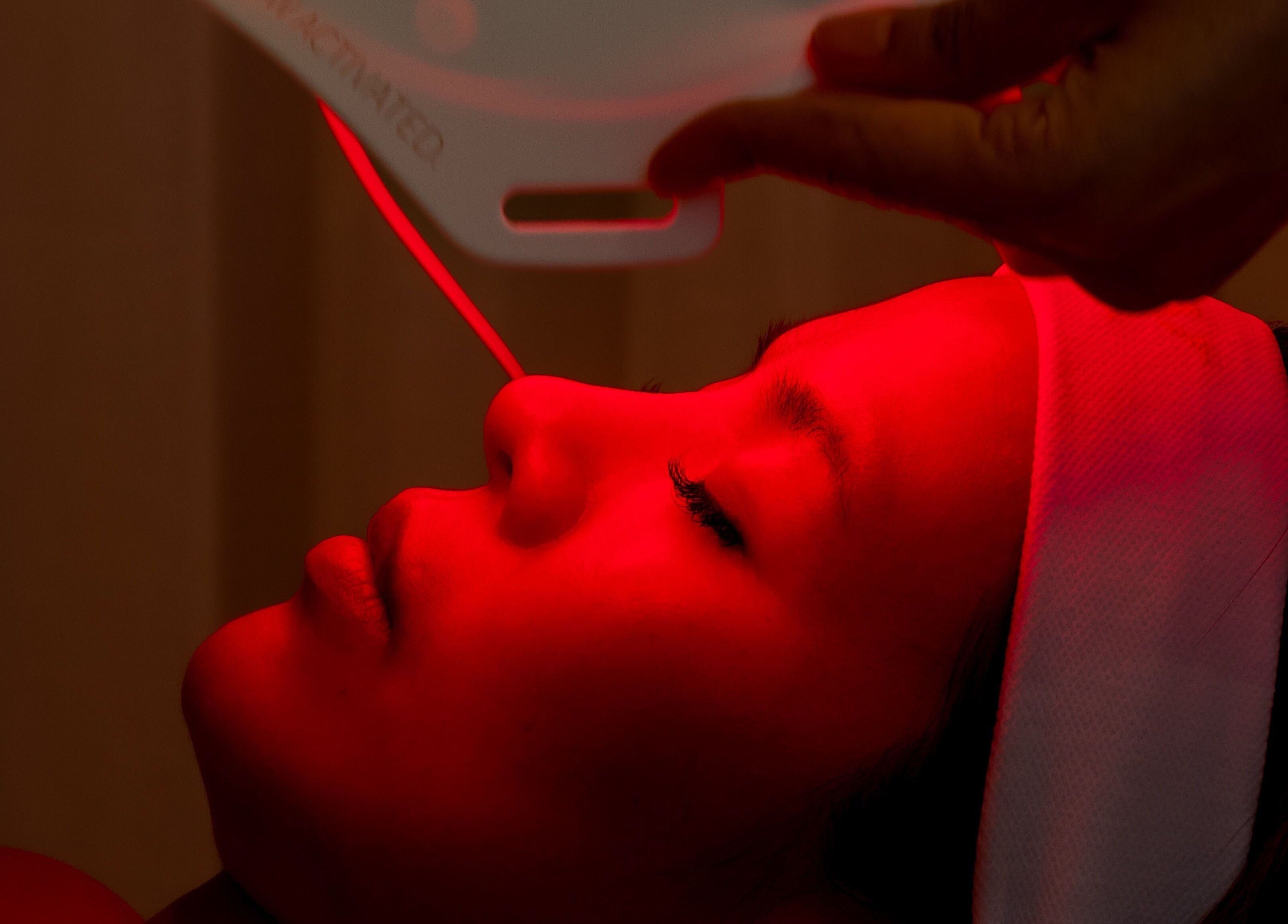 Relaxing light therapy session at Maison Ysaé - Gaysorn Amarin, Krung Thep Maha Nakhon, TH.