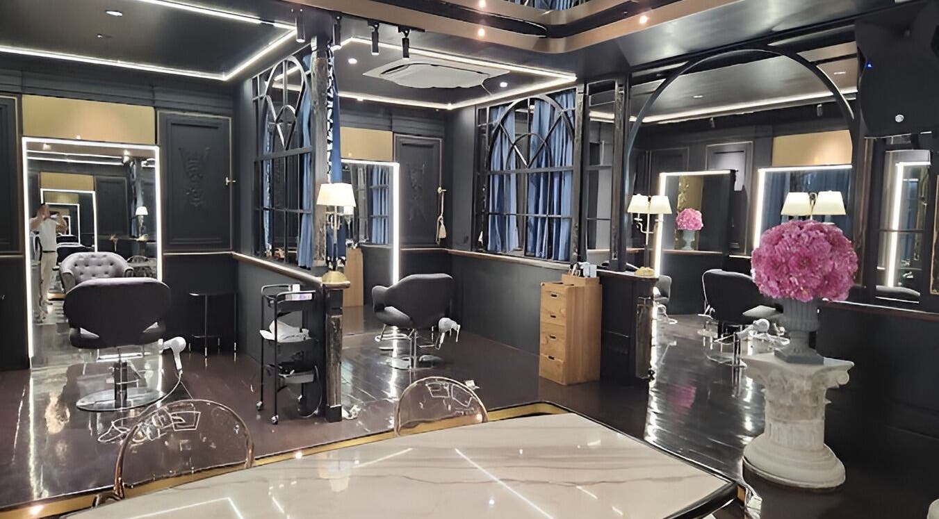 Stylish interior of Daol Salon Malate, Manila, Metro Manila, PH, featuring luxurious decor and seating.