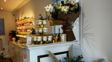 Cure Nail Bar image 2