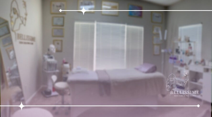 Calming treatment room at Bellissime Clinic- Estética & Micropigmentación in Winter Springs, Florida, US.