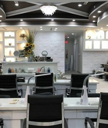 Dip Nail Boutique-Ocotillo ( Soon to be D'Luxe Nail ) image 2