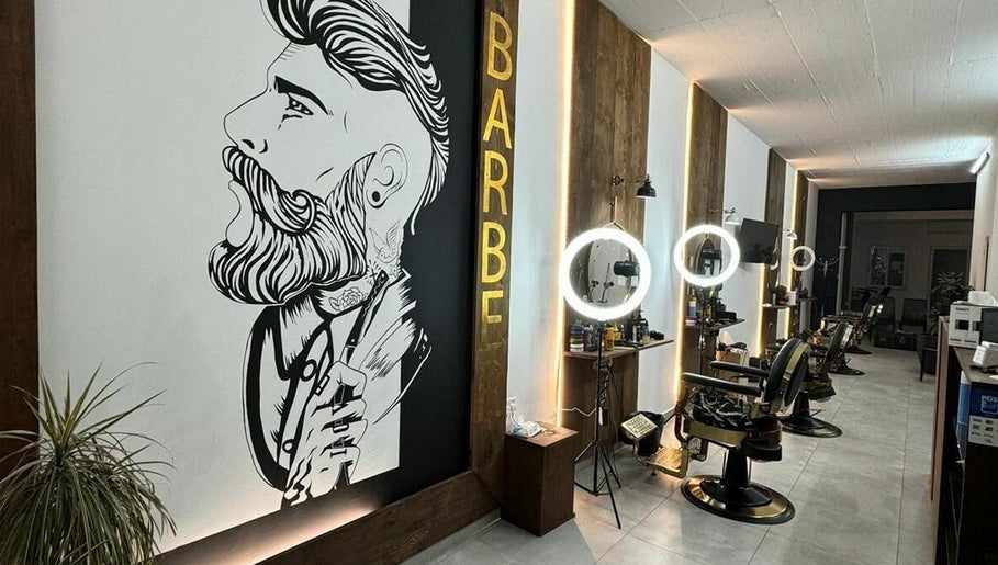 Golden Barber VIP image 1