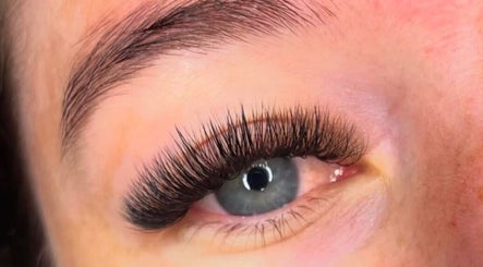 Little Lash Co. image 3