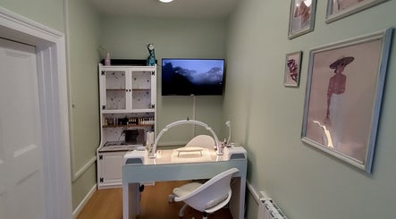 Amy's Nail Cottage