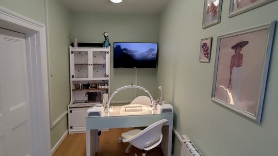 Amy's Nail Cottage